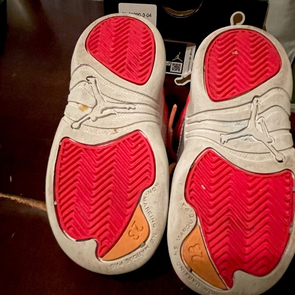 Jordan 12s Retro “Sunrise”. - Picture 2 of 6